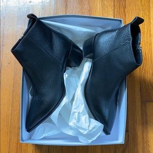 Everlane “Boss” Black Leather Pebbled Boots
